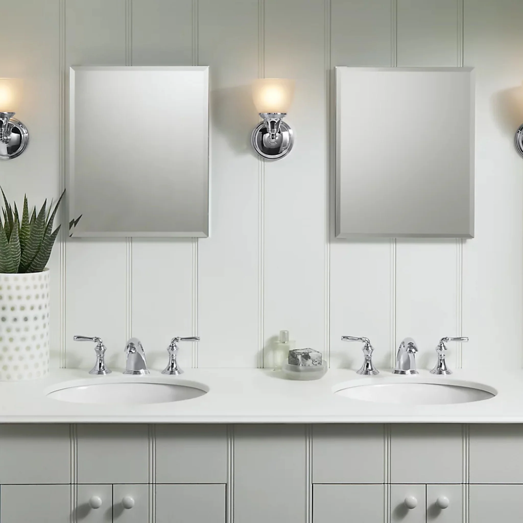16 X 20 INCHES ALUMINUM SINGLE-DOOR MEDICINE CABINET WITH MIRRORED DOOR AND BEVELED EDGES - Image 2