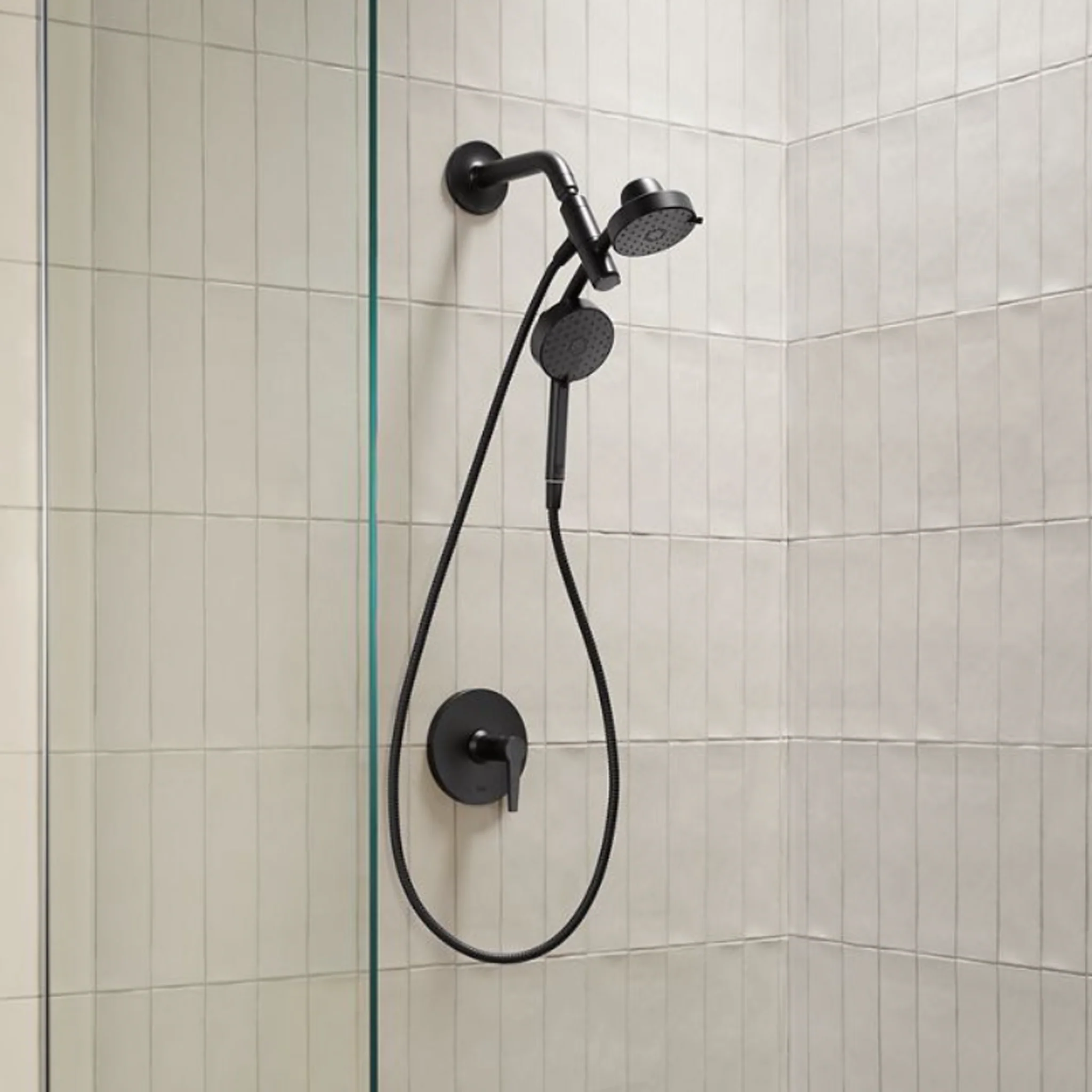 AWAKEN® 2-IN-1 MULTIFUNCTION SHOWER COMBO KIT - Image 2