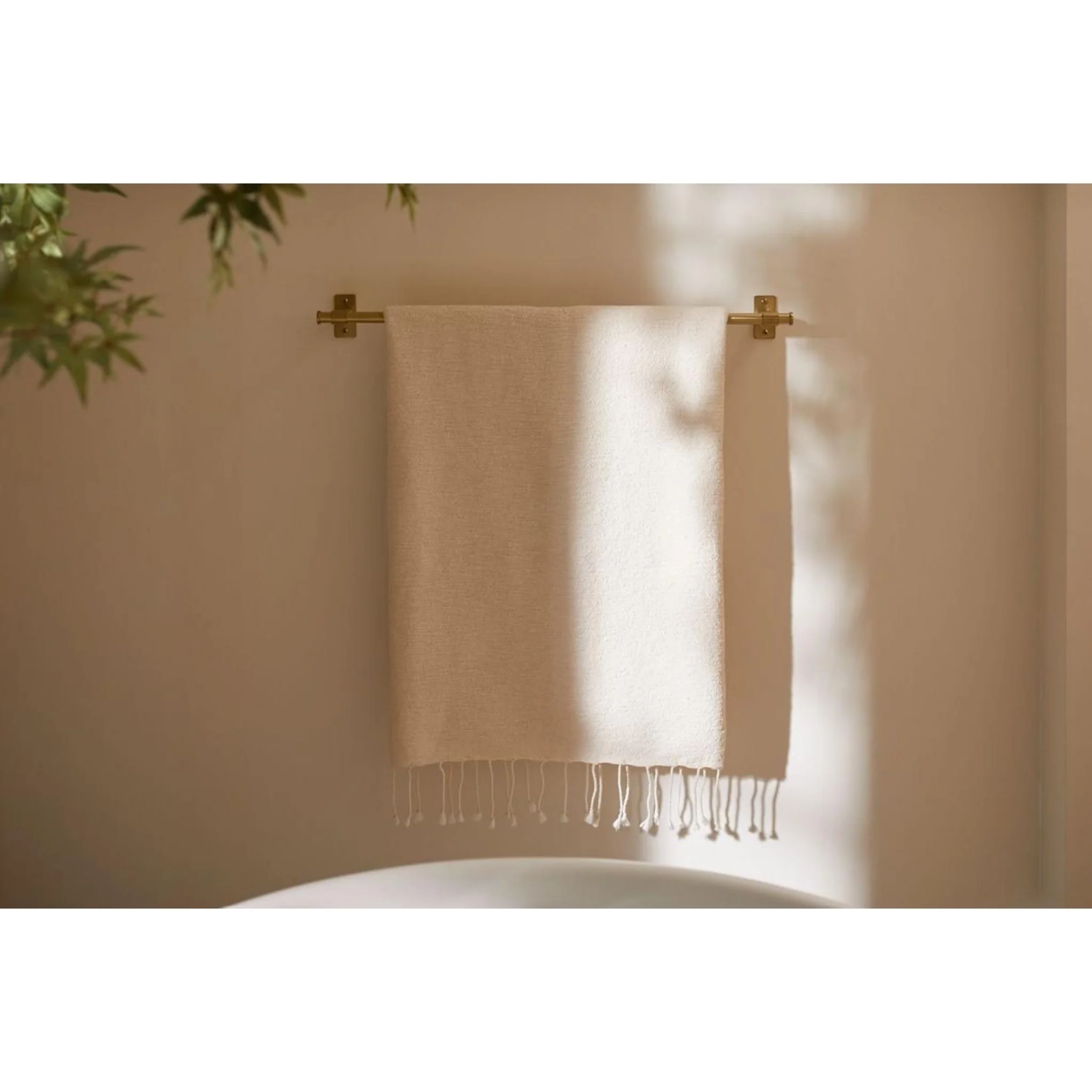 CASTIA™ 18" TOWEL BAR - Image 7
