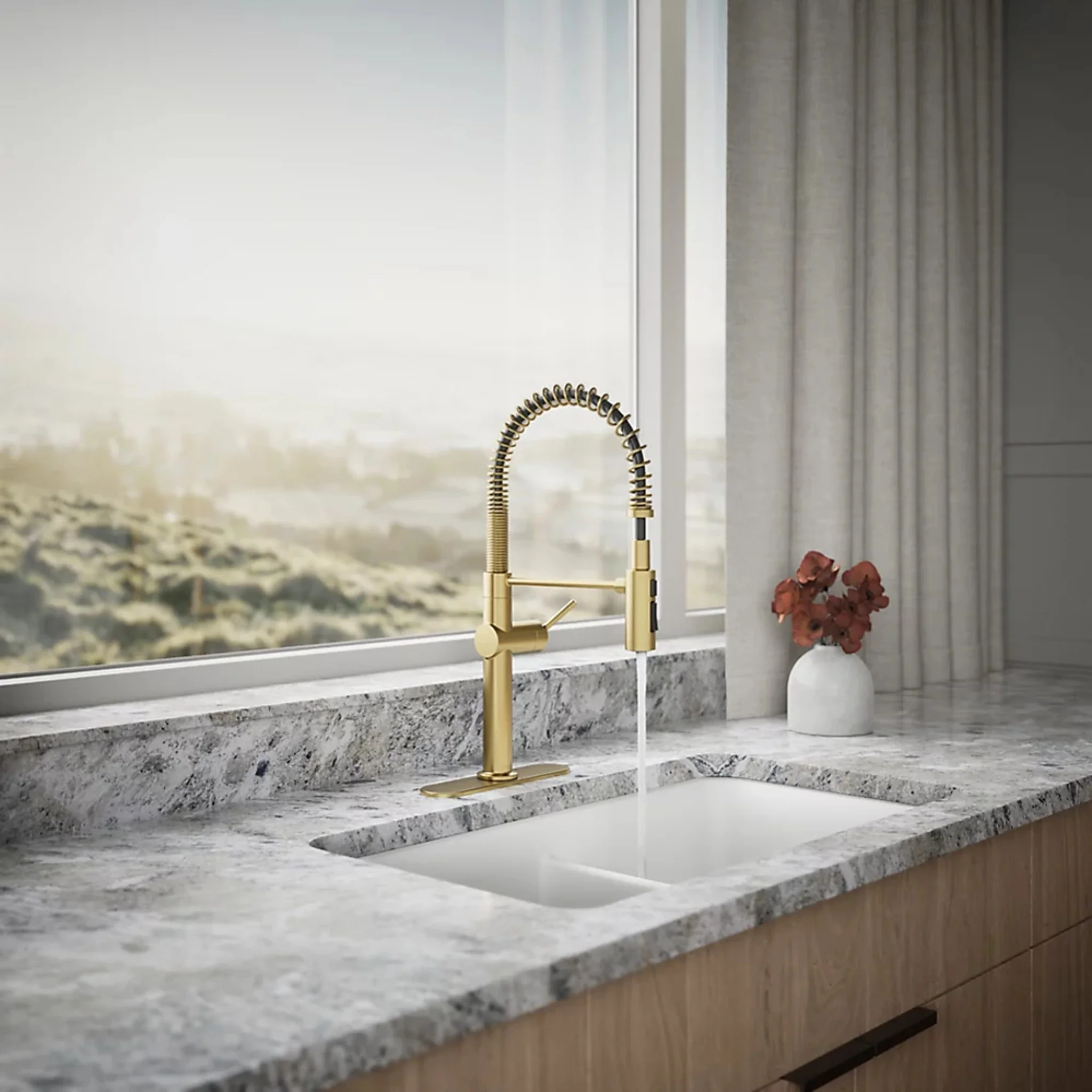 CRUE SEMI-PROFESSIONAL KITCHEN SINK FAUCET WITH THREE-FUNCTION SPRAYHEAD - Image 10