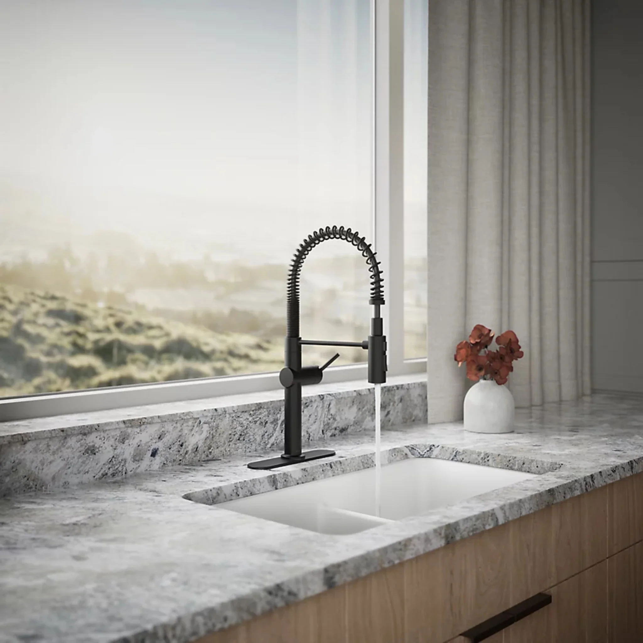 CRUE SEMI-PROFESSIONAL KITCHEN SINK FAUCET WITH THREE-FUNCTION SPRAYHEAD - Image 7