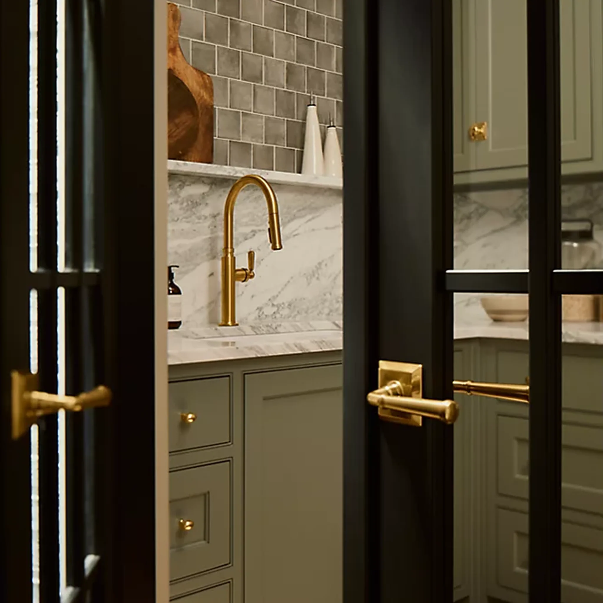 EDALYN™ PULL DOWN KITCHEN FAUCET BY STUDIO MCGEE - Image 7