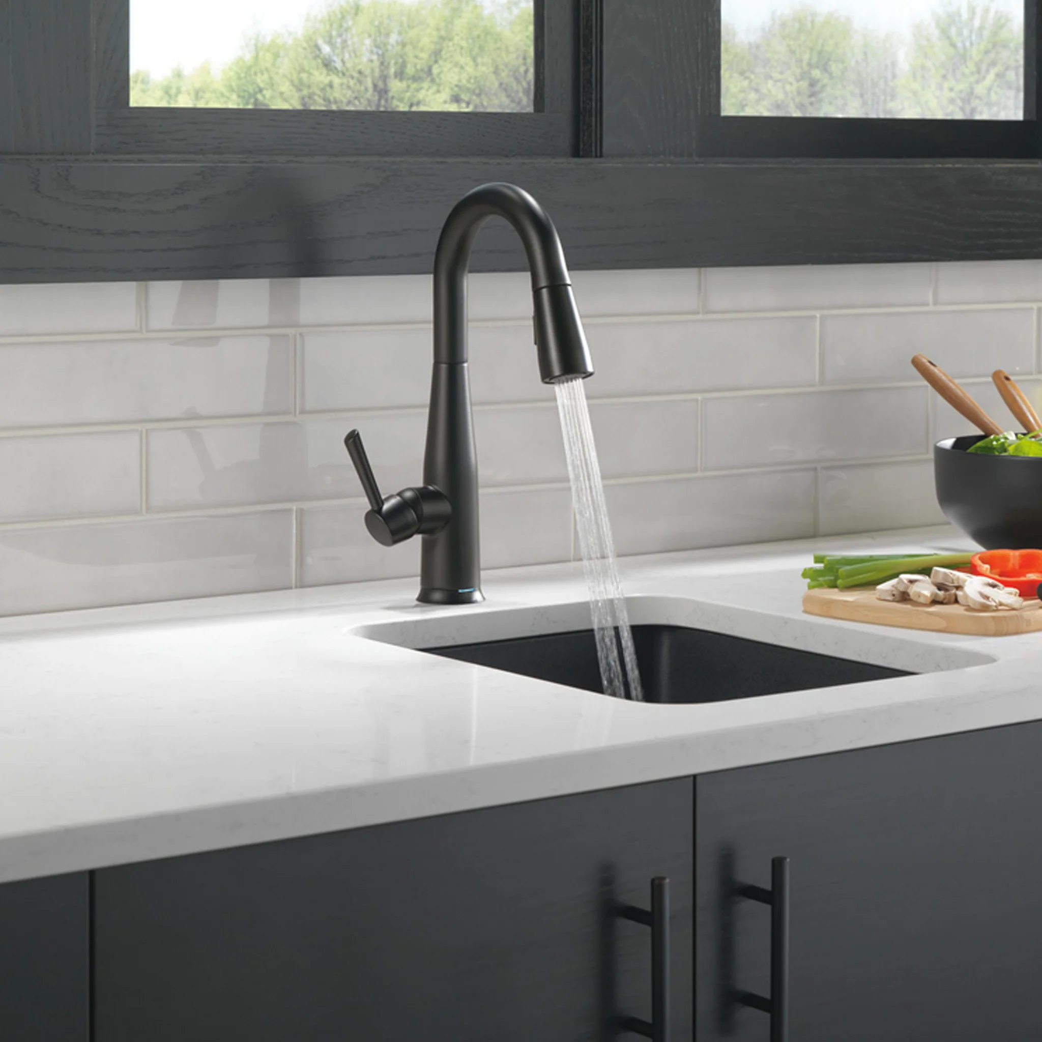 ESSA SINGLE HANDLE PULL-DOWN BAR/PREP FAUCET WITH TOUCH2O - Image 4