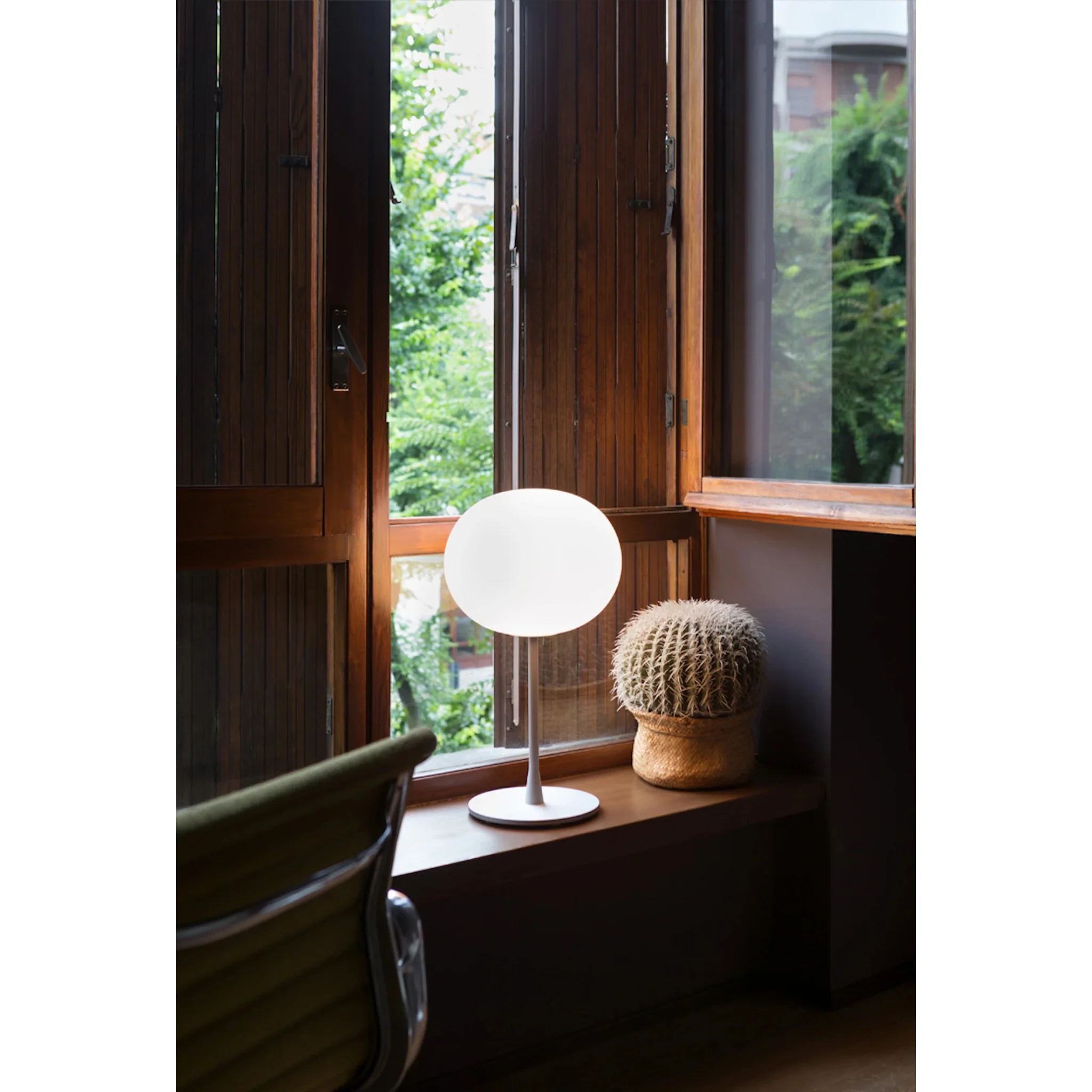 GLO-BALL TABLE LAMP BY JASPER MORRISON - Image 2