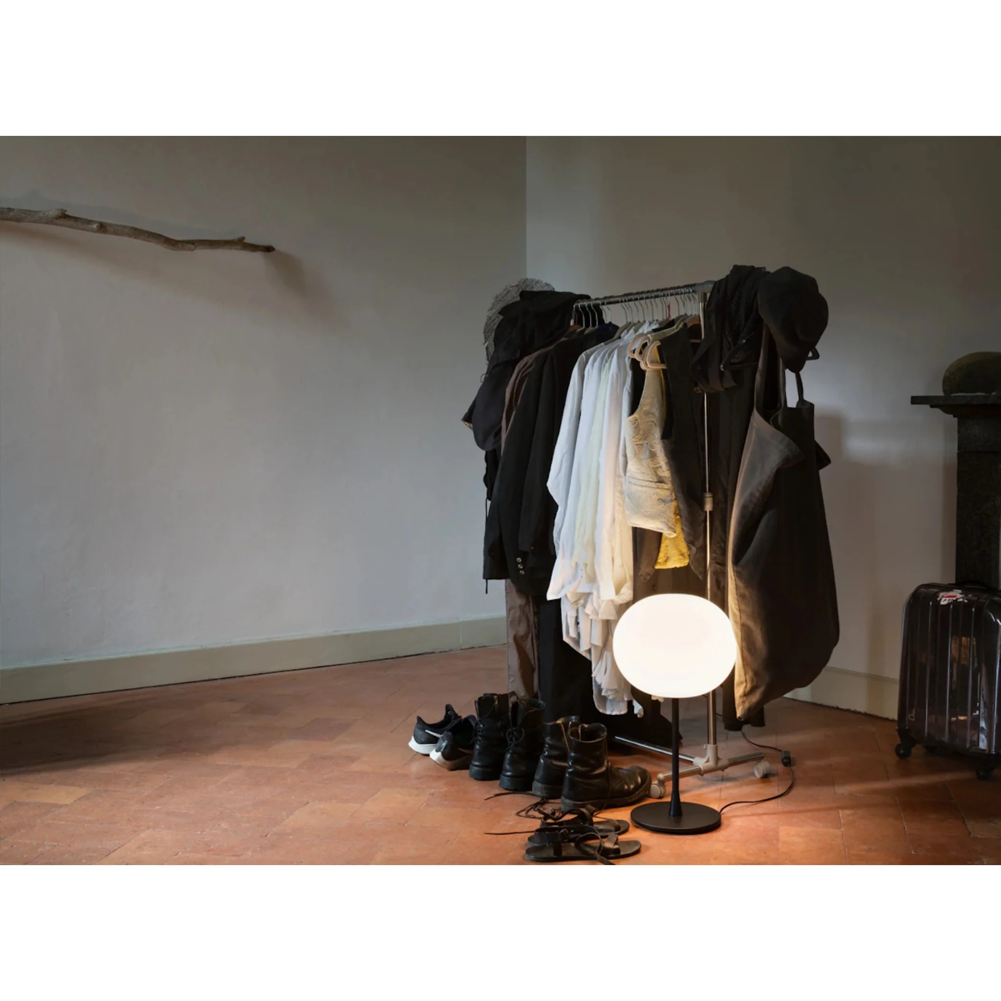 GLO-BALL TABLE LAMP BY JASPER MORRISON - Image 4
