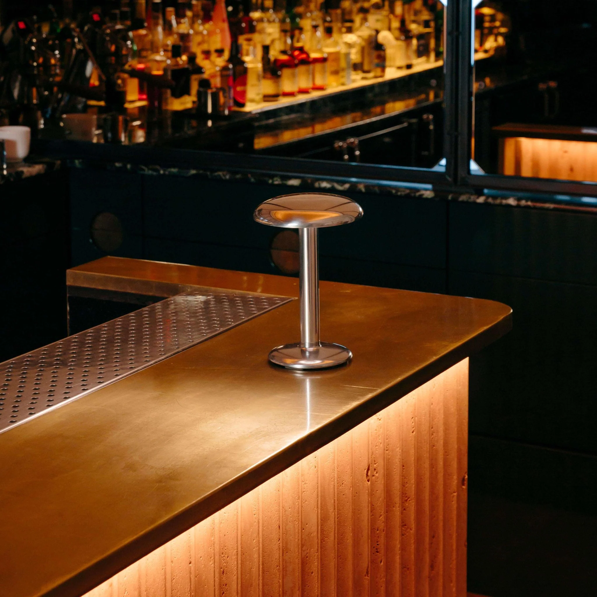 GUSTAVE RESIDENTIAL TABLE LAMP - Image 8