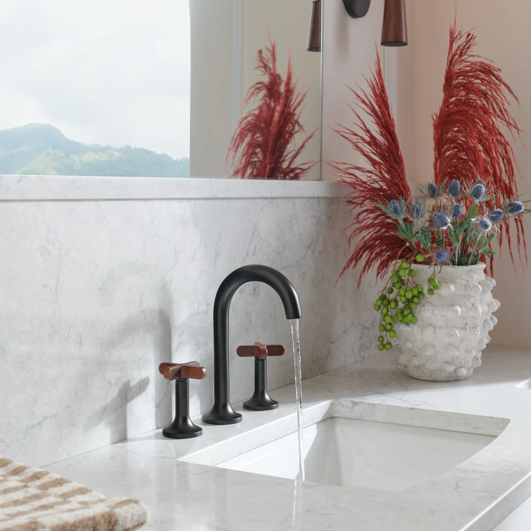 JASON WU WIDESPREAD LAVATORY HIGH CROSS HANDLES - Image 4