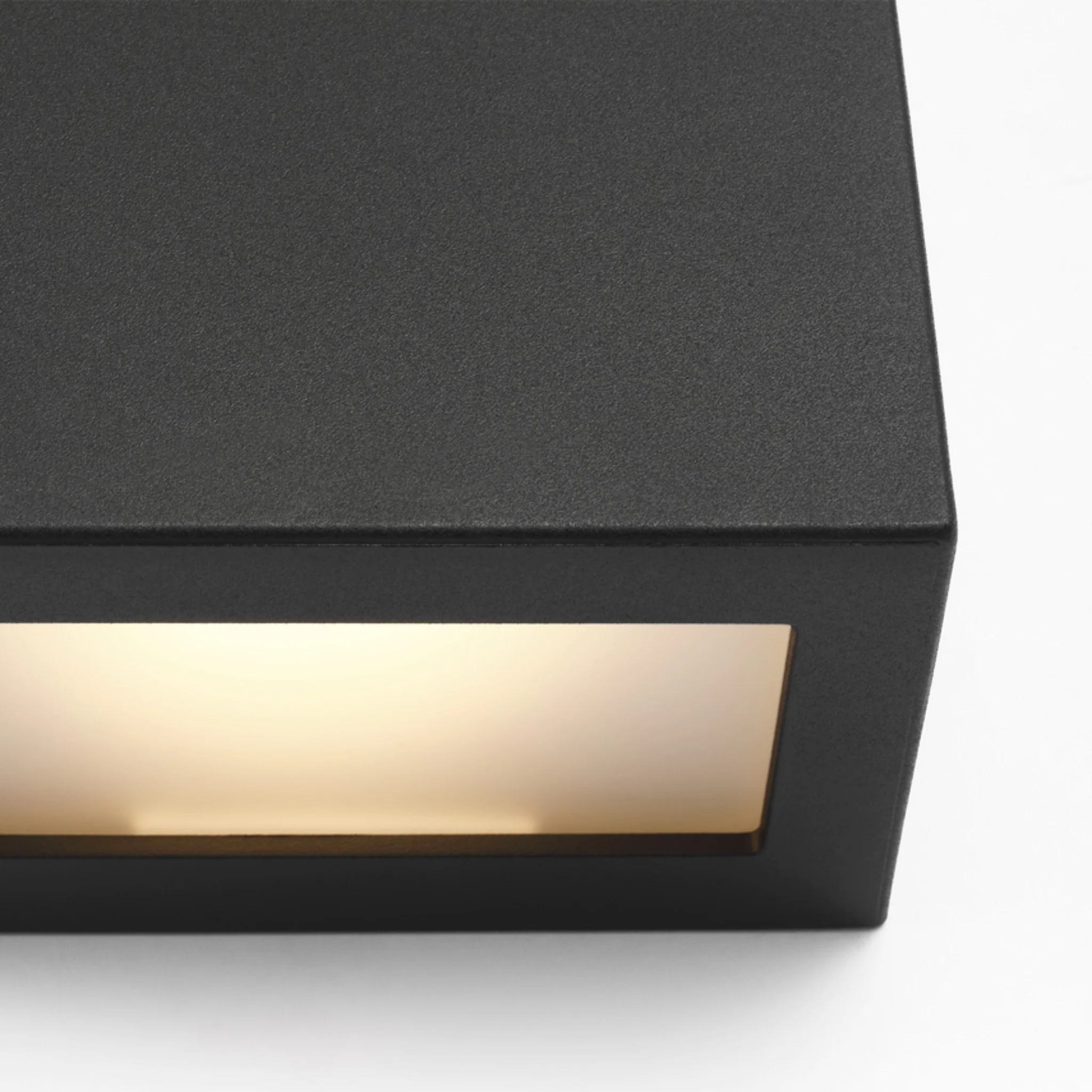 KUKEI OUTDOOR LED WALL LANTERN (MULTIPLE SIZES) - Image 10