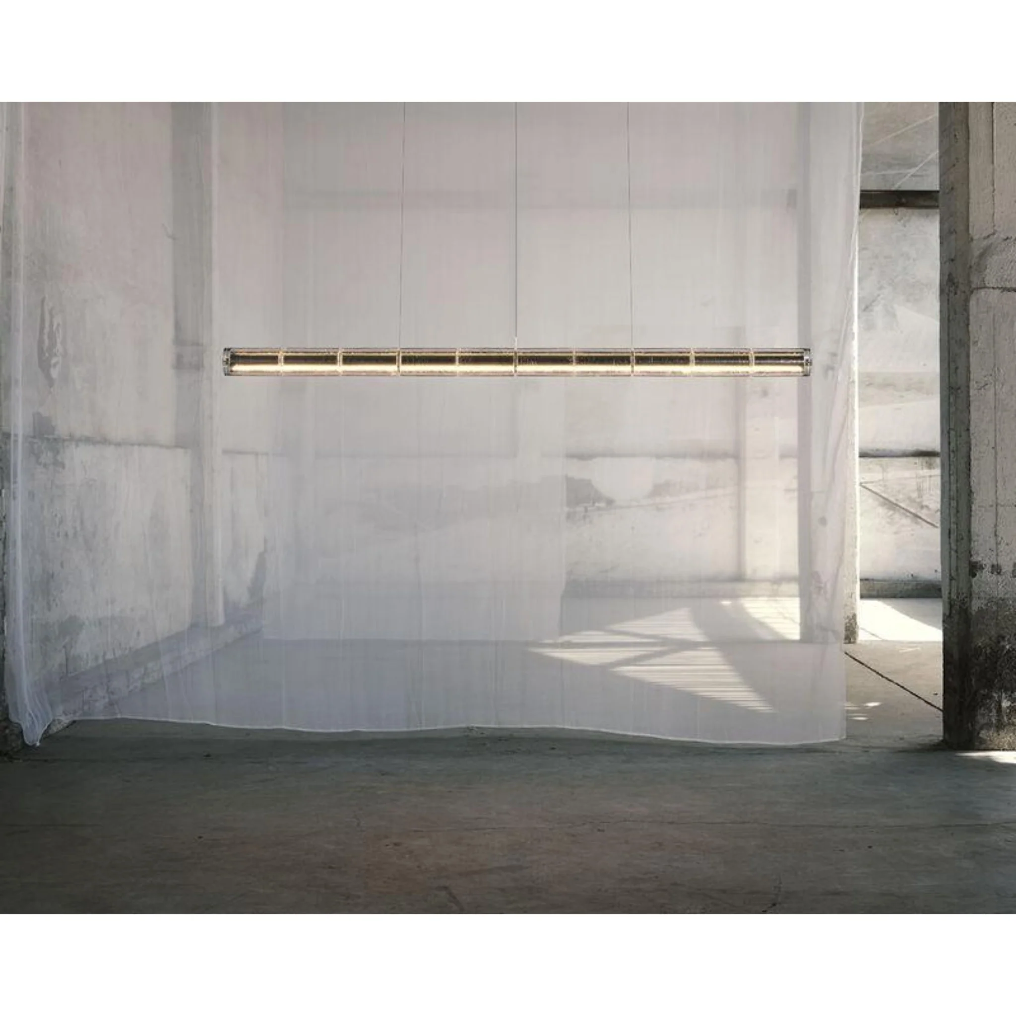 LUCE ORIZZONTALE LINEAR SUSPENDED LAMP (MULTIPLE SIZES) - Image 6