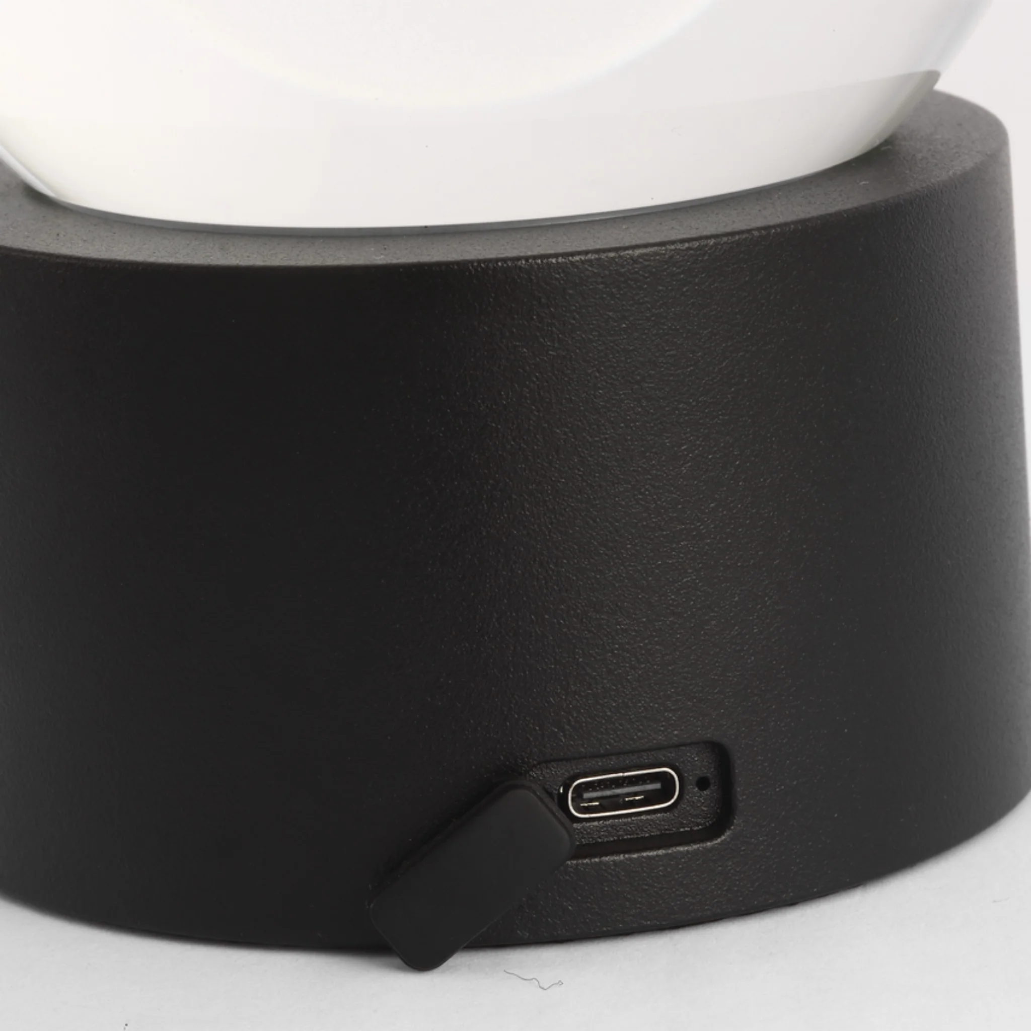 MINA ACCENT RECHARGEABLE TABLE LAMP - Image 13