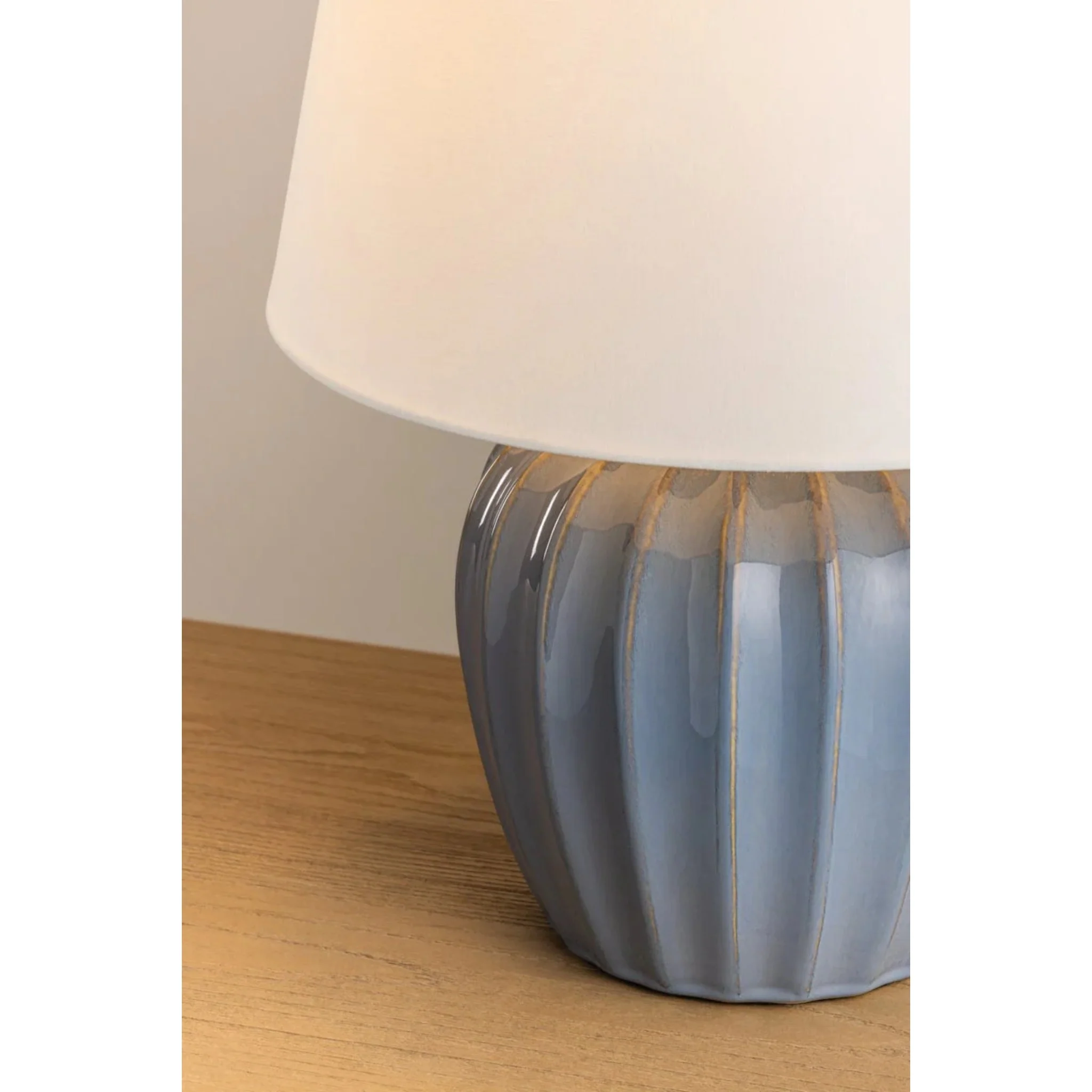 MYLA TABLE LAMP - Image 3