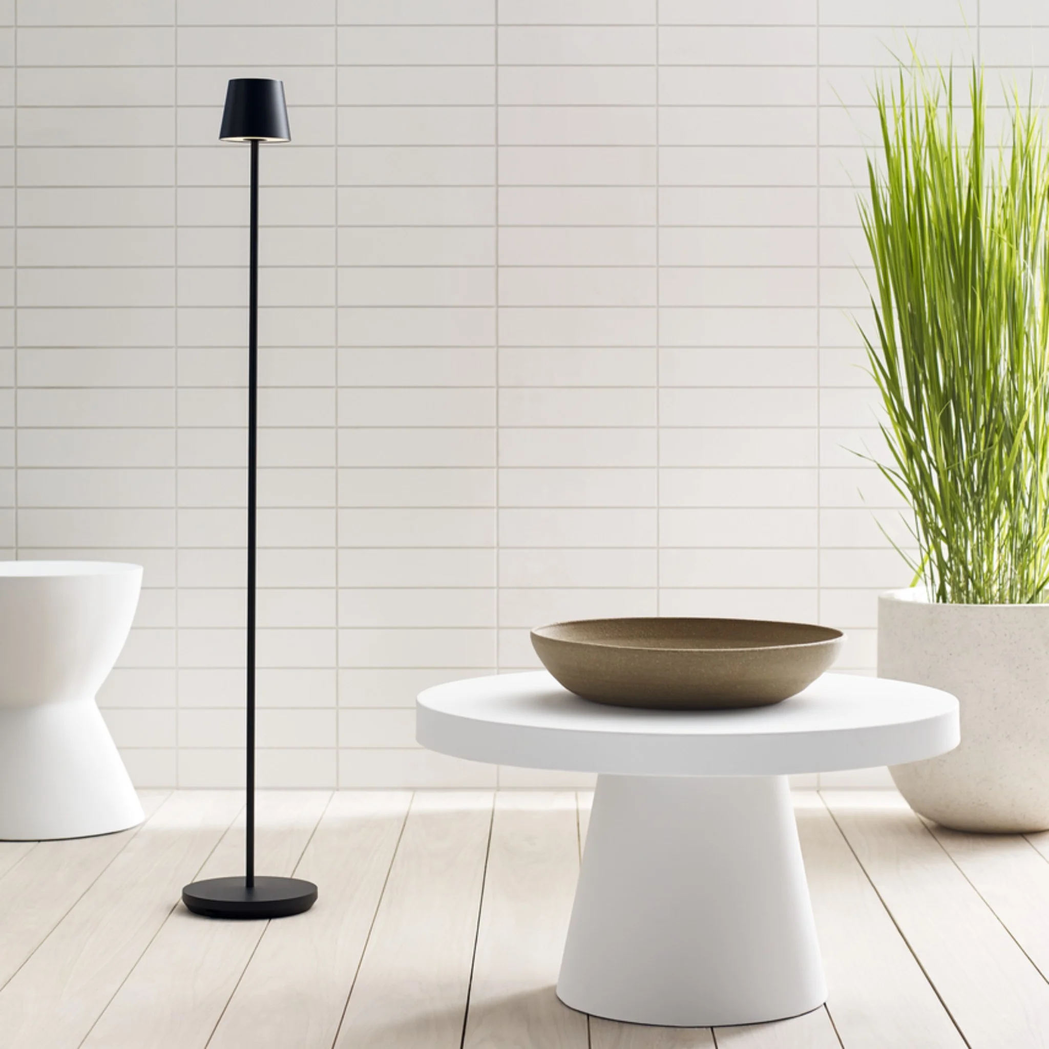 NEVIS MEDIUM RECHARGEABLE FLOOR LAMP - Image 2