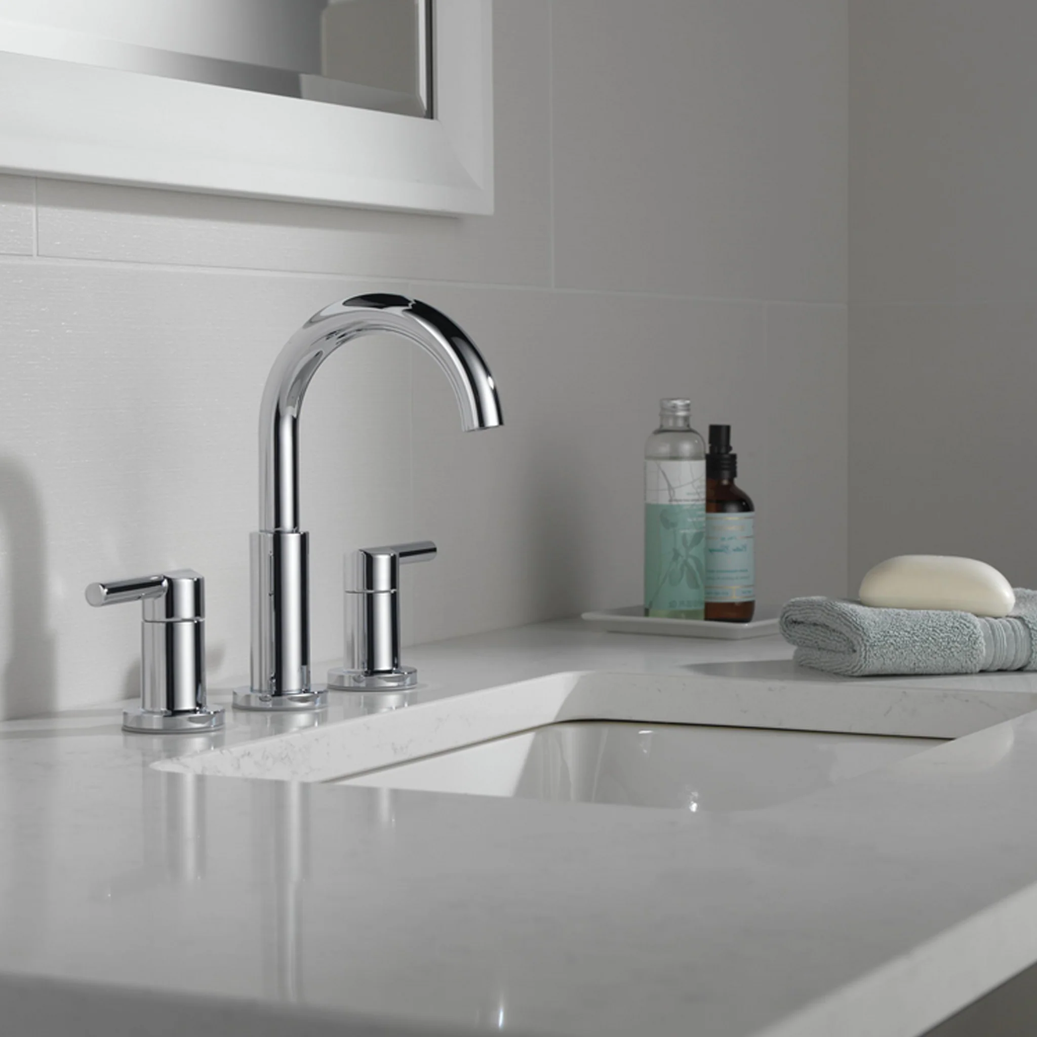 NICOLI® TWO-HANDLE WIDESPREAD ARC SPOUT BATHROOM FAUCET - Image 2