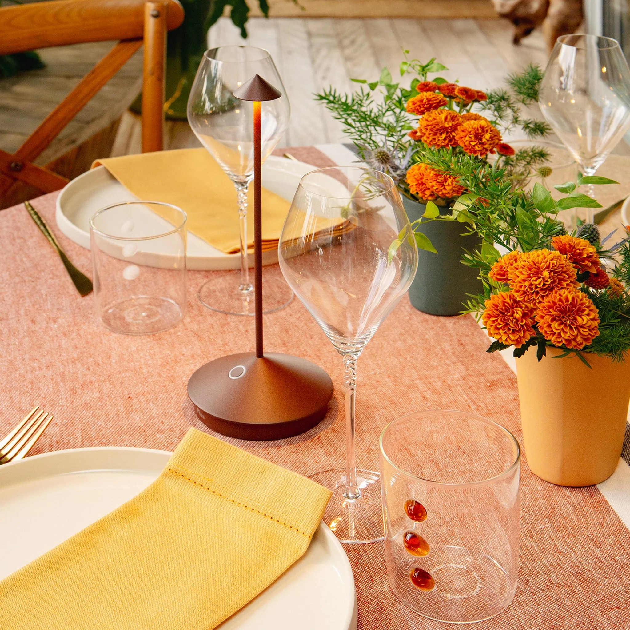 PINA PRO TABLE LAMP - Image 2