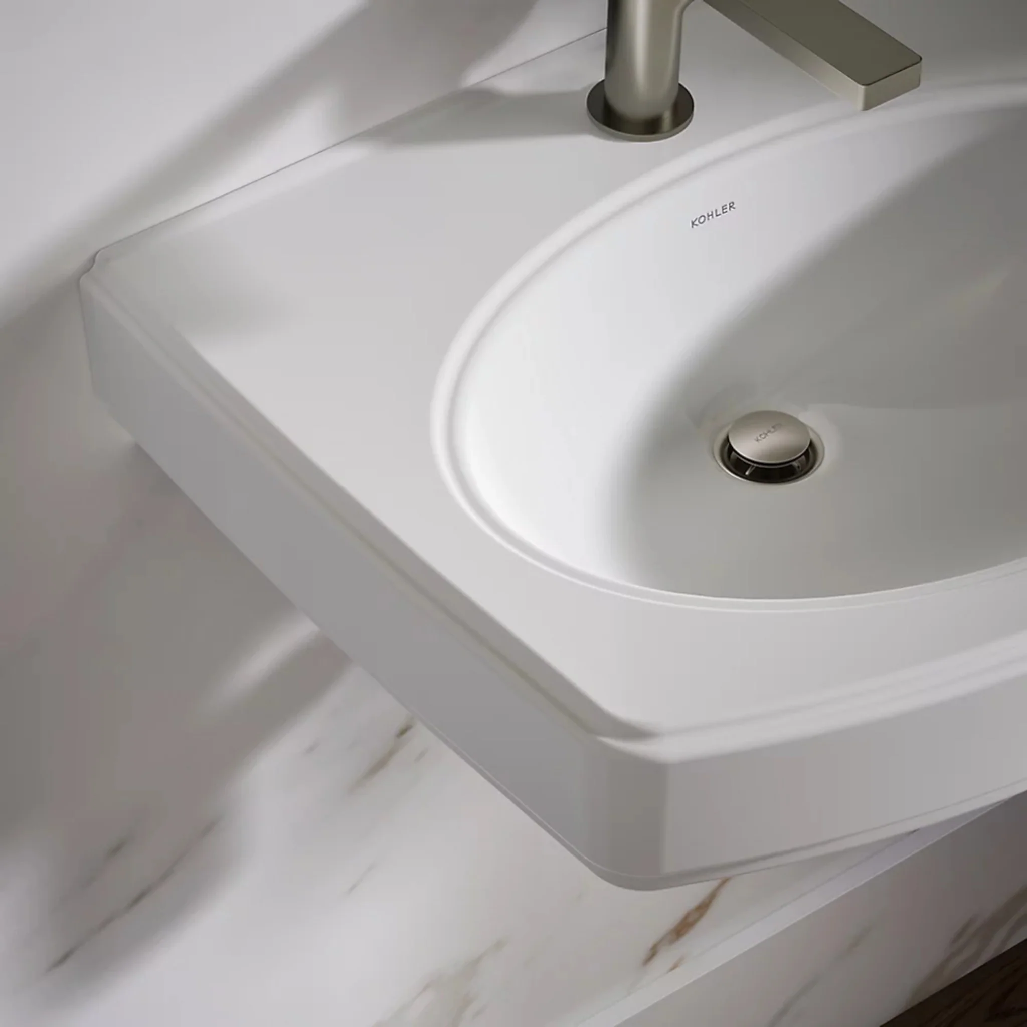 PINOIR 22 INCH WALL MOUNT BATHROOM SINK - Image 8