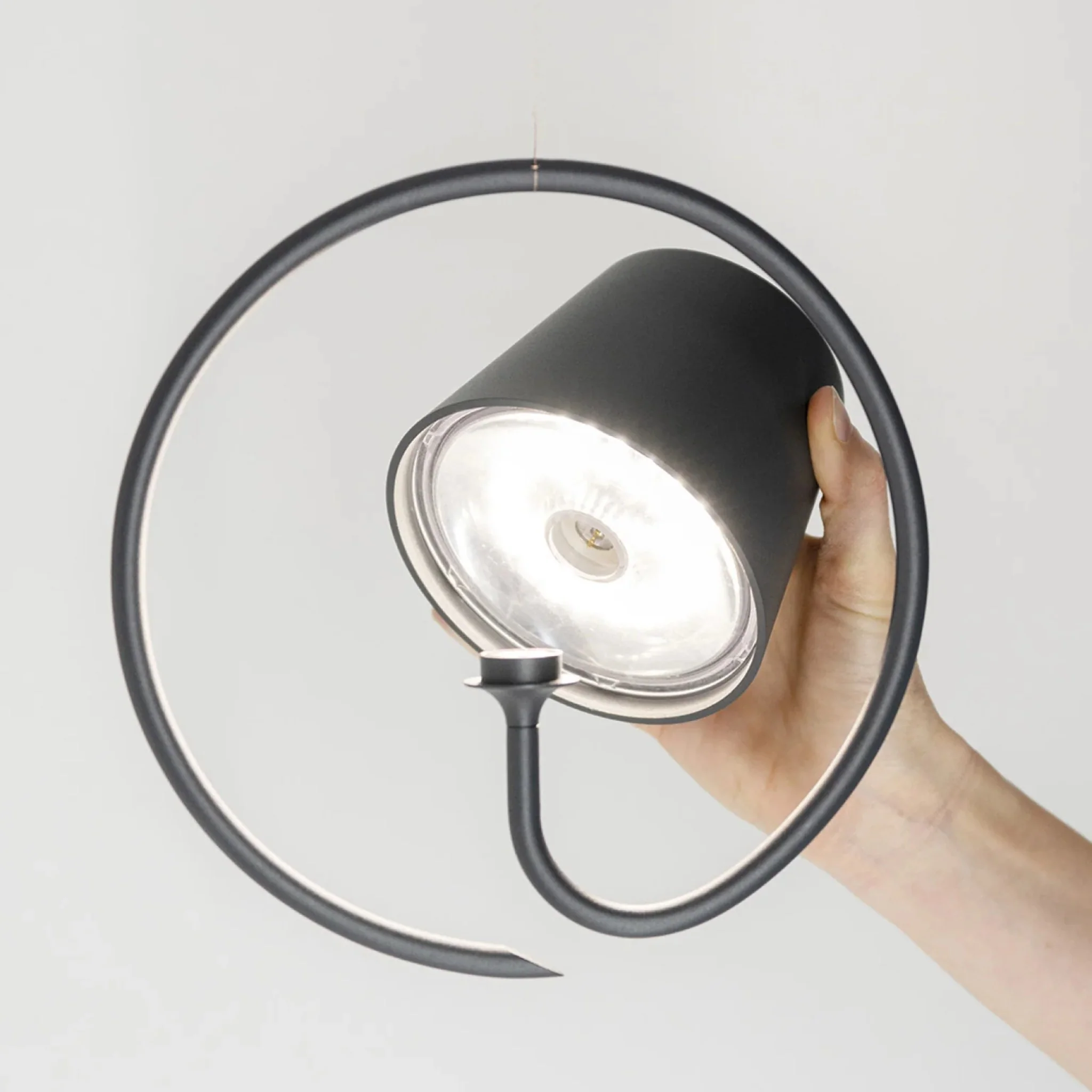 POLDINA PRO WALL MAGNETIC LAMP WITH MOUNTING HOOK AND RING - Image 3