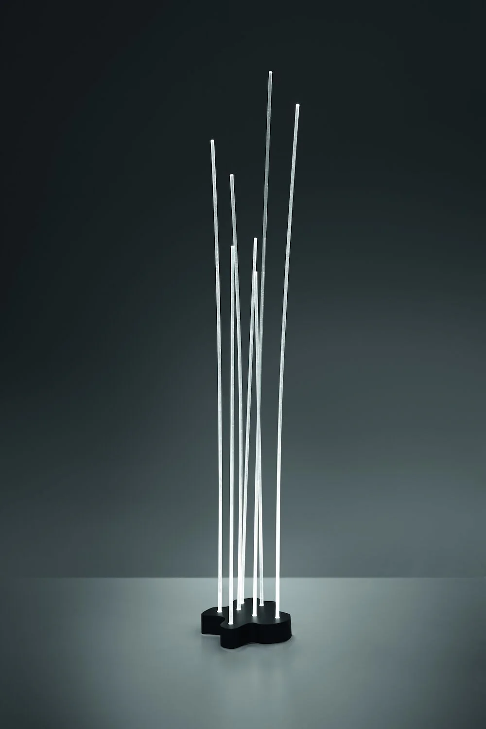 REEDS SINGLE OUTDOOR GROUND LIGHT