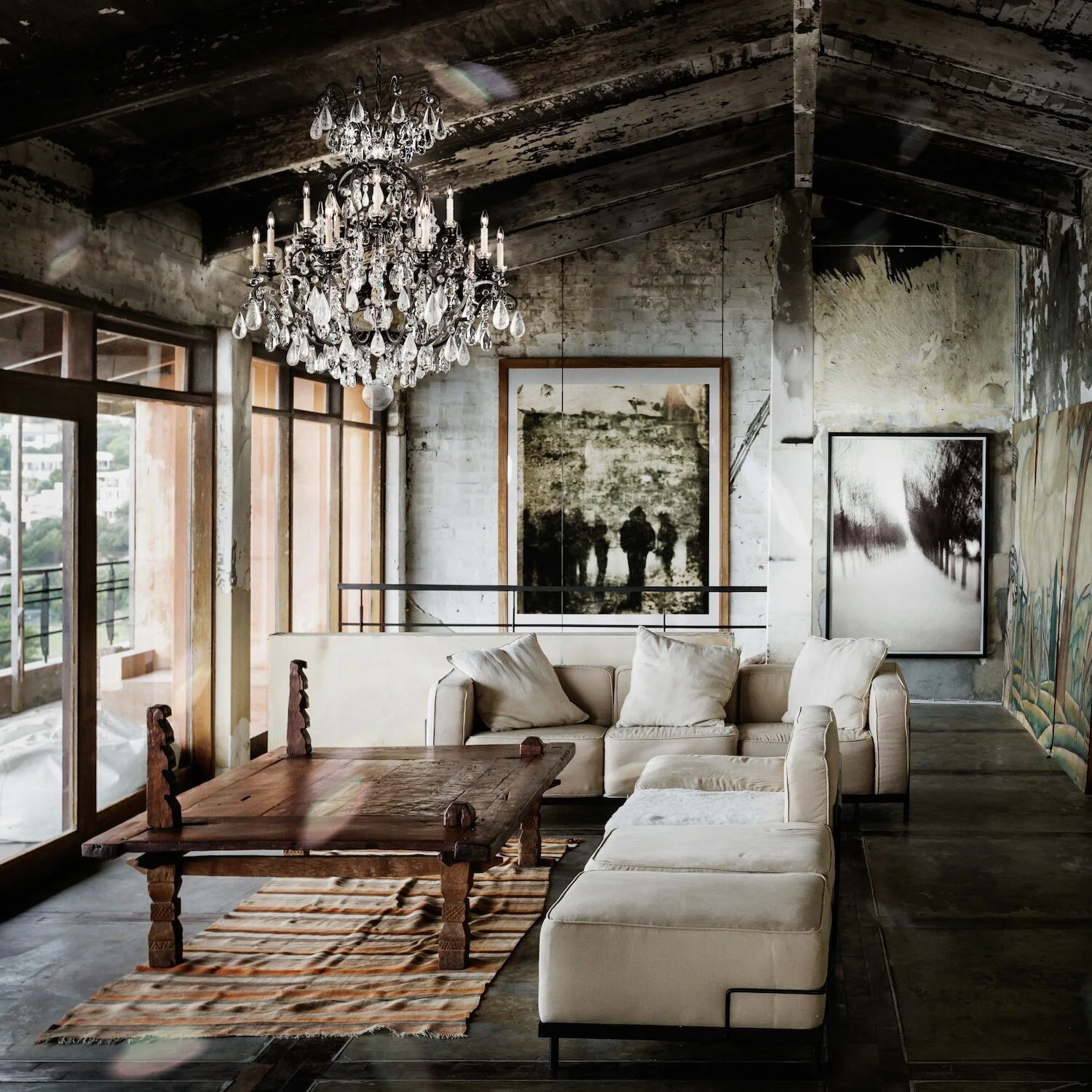 RENAISSANCE 14-LIGHT CHANDELIER - Image 2