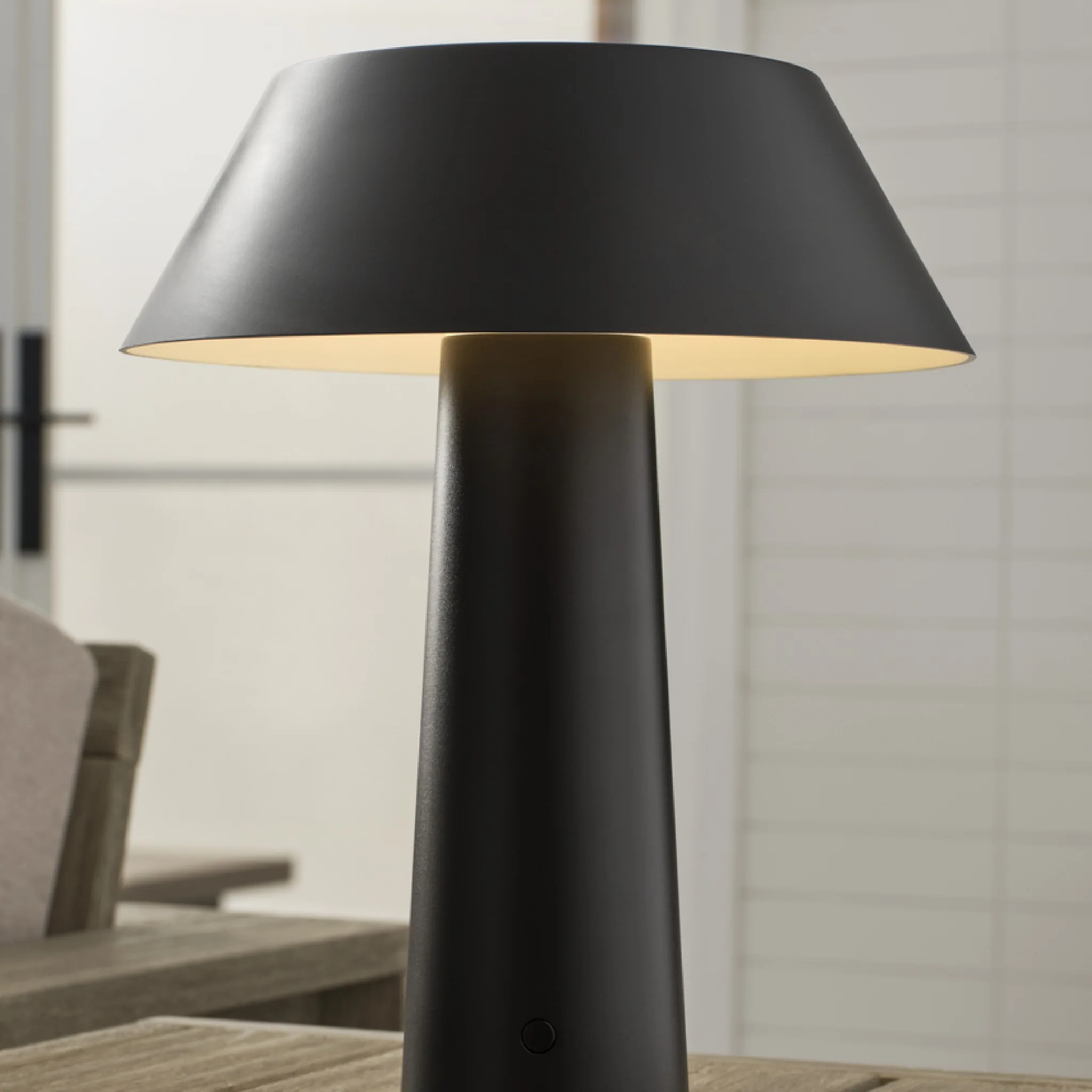 SESA ACCENT RECHARGEABLE TABLE LAMP - Image 18