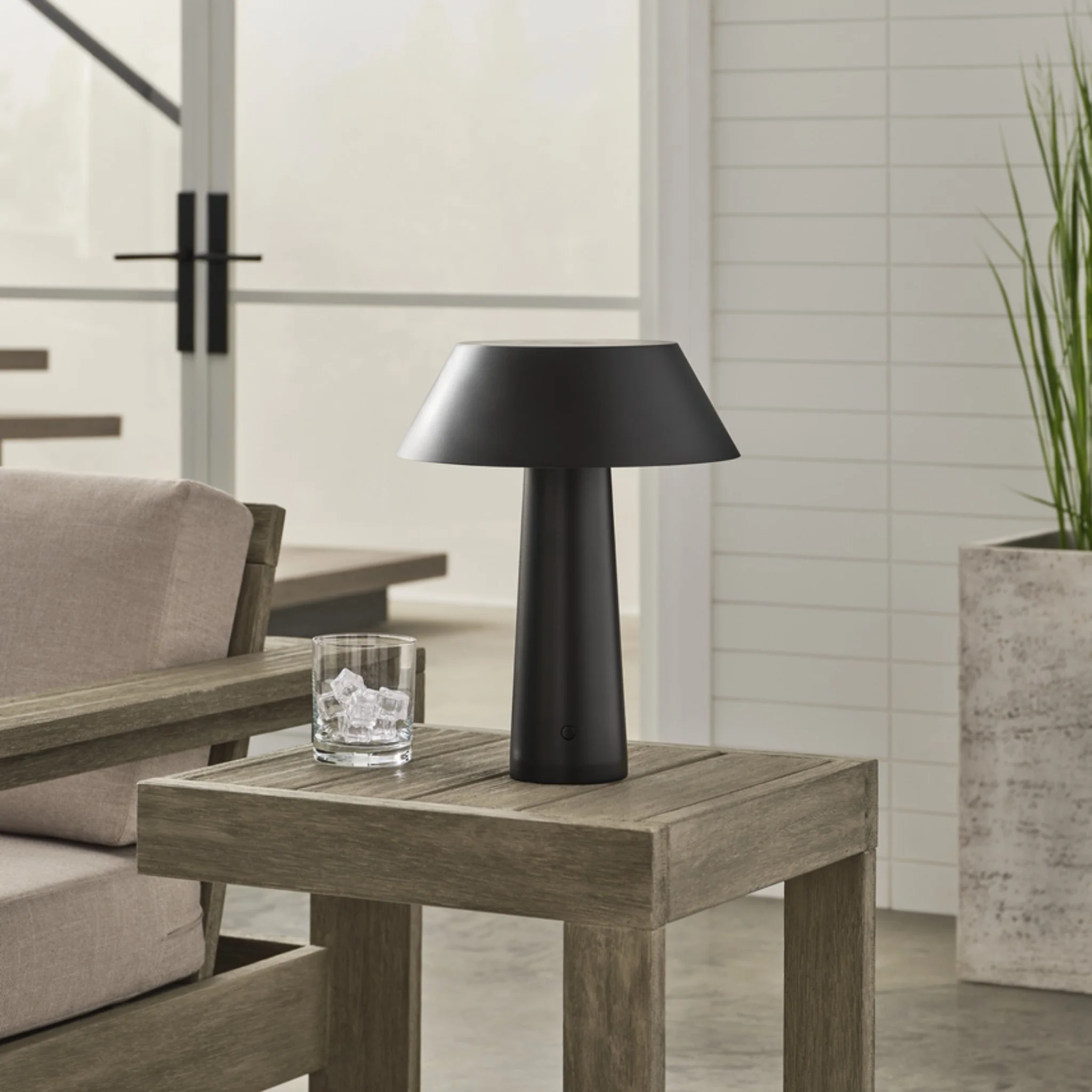 SESA ACCENT RECHARGEABLE TABLE LAMP - Image 22