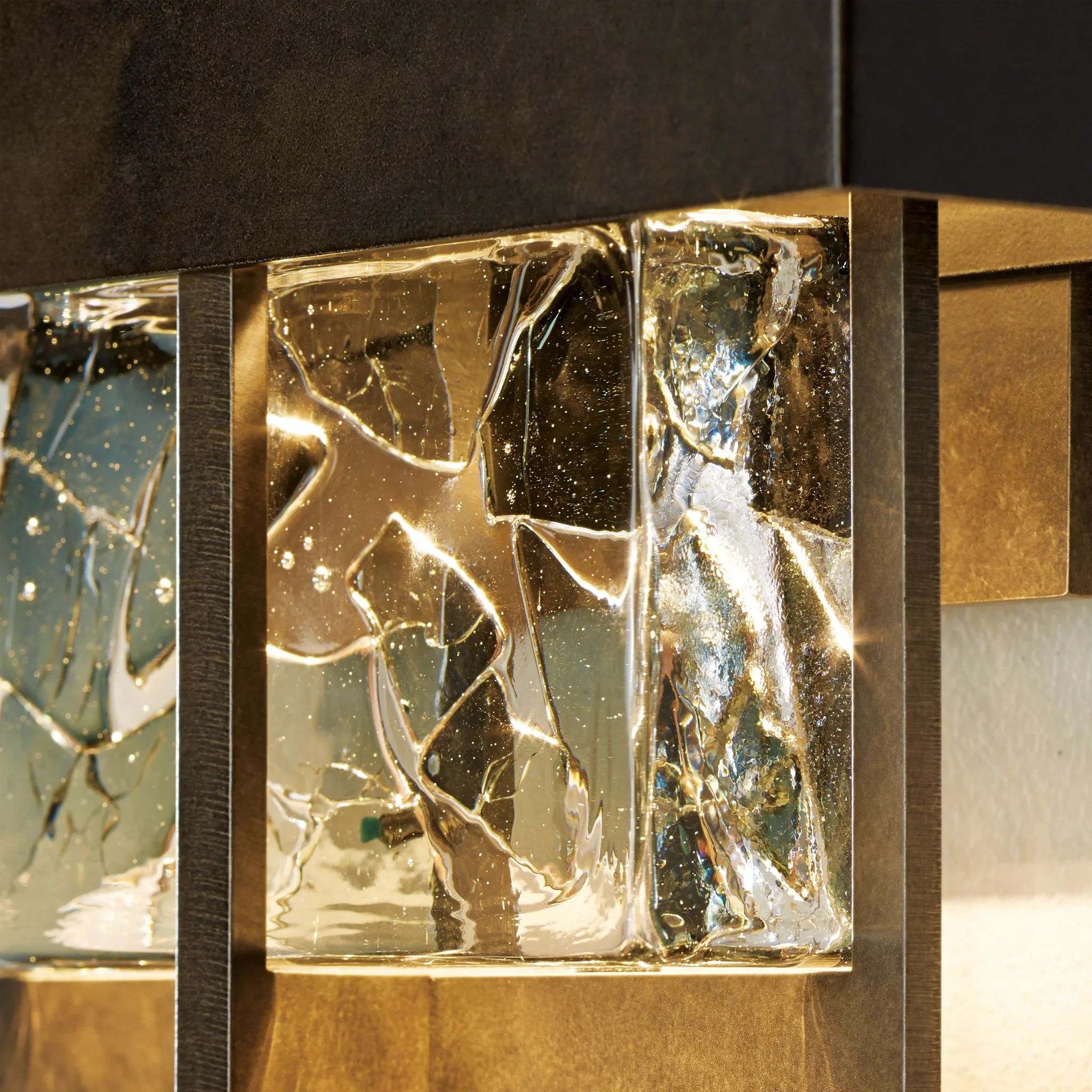 SHARD LARGE LED OUTDOOR SCONCE - Image 3