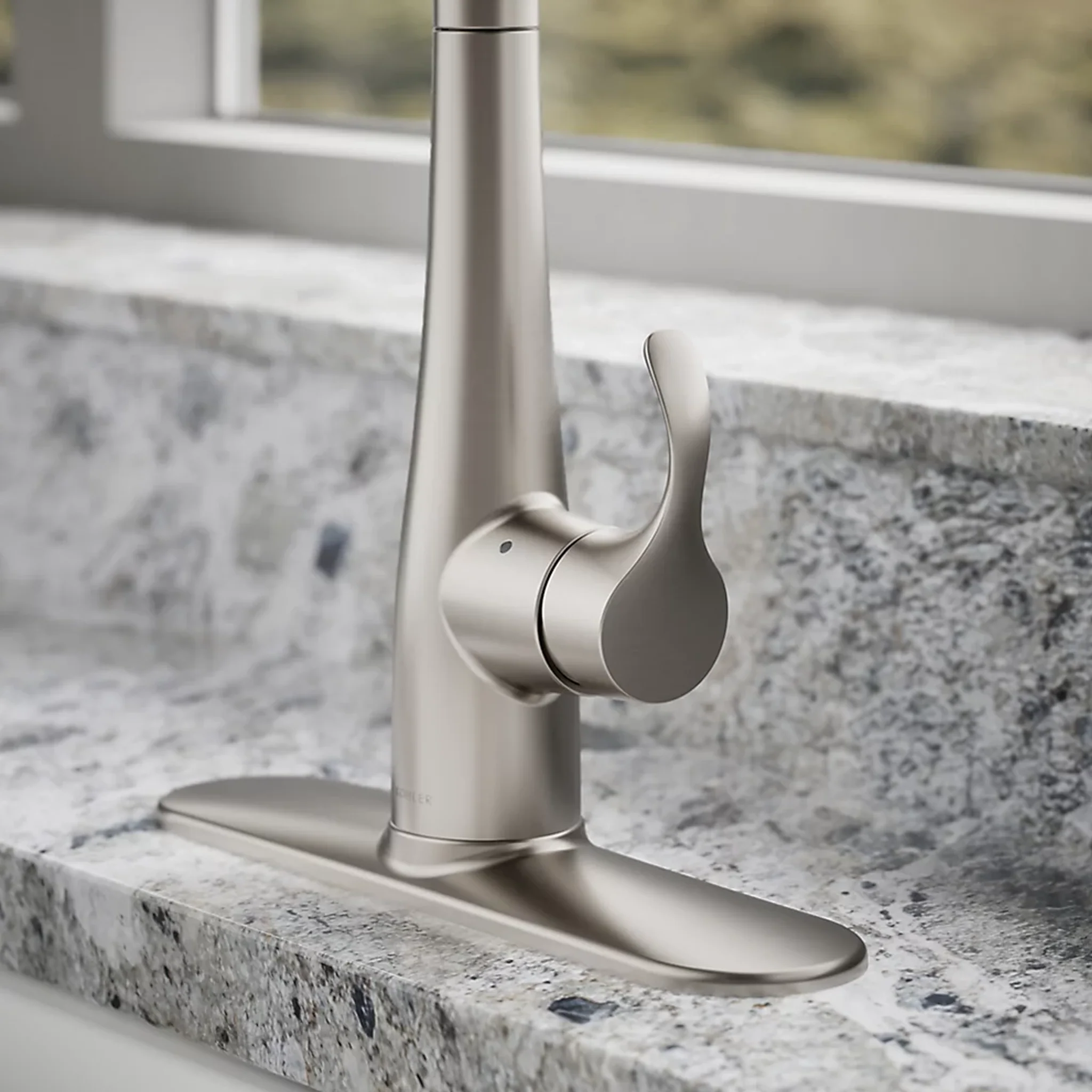 SIMPLICE SINGLE OR THREE-HOLE KITCHEN PULL DOWN SINK FAUCET - Image 6