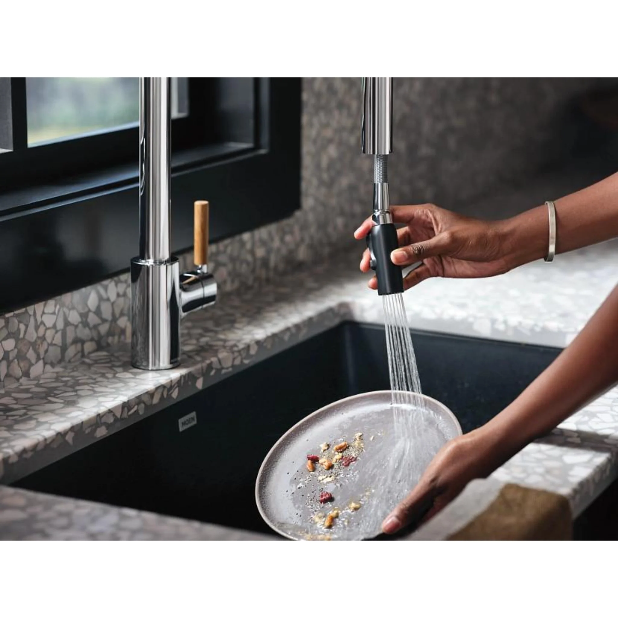 TENON ONE-HANDLE HIGH ARC PULLDOWN KITCHEN FAUCET WITH MOTION CONTROL - Image 7