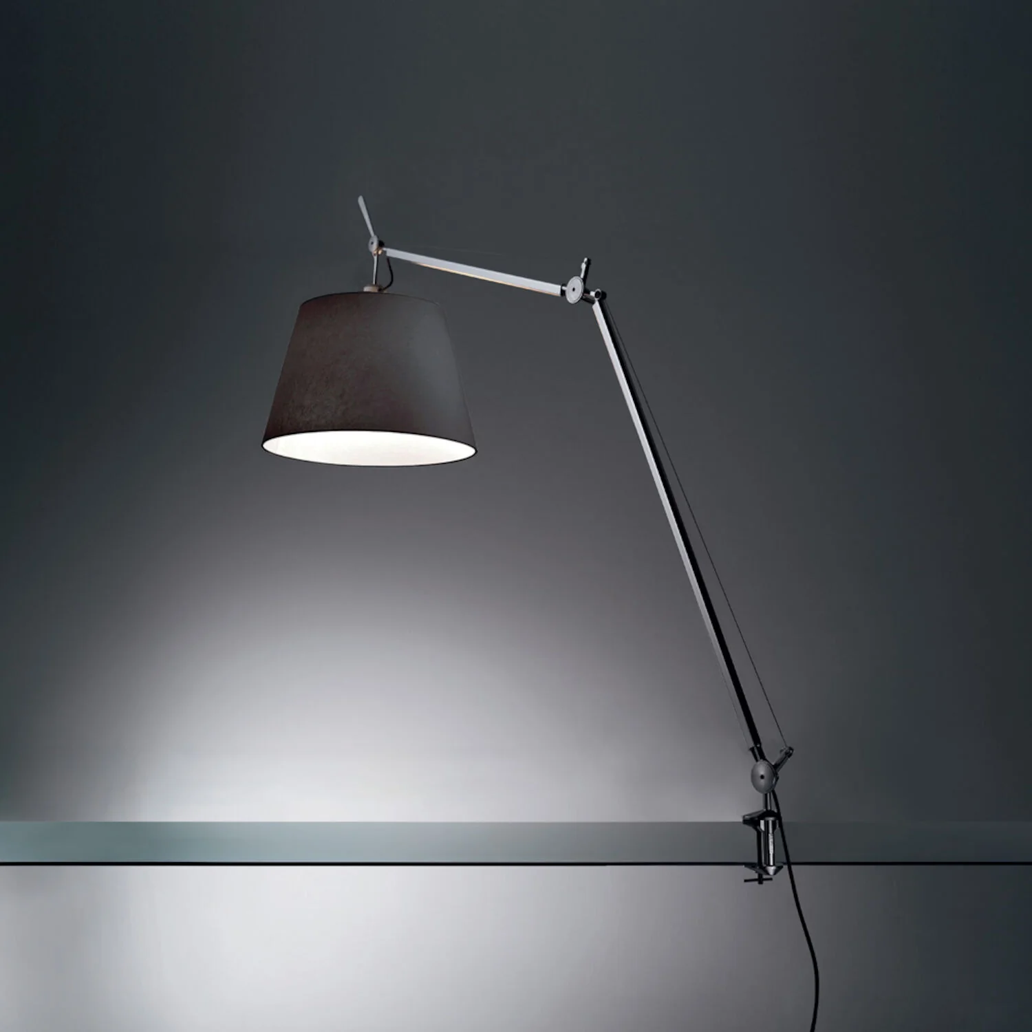 TOLOMEO MEGA LED TABLE LAMP WITH 12-INCH DIFFUSER AND TABLE CLAMP - Image 2