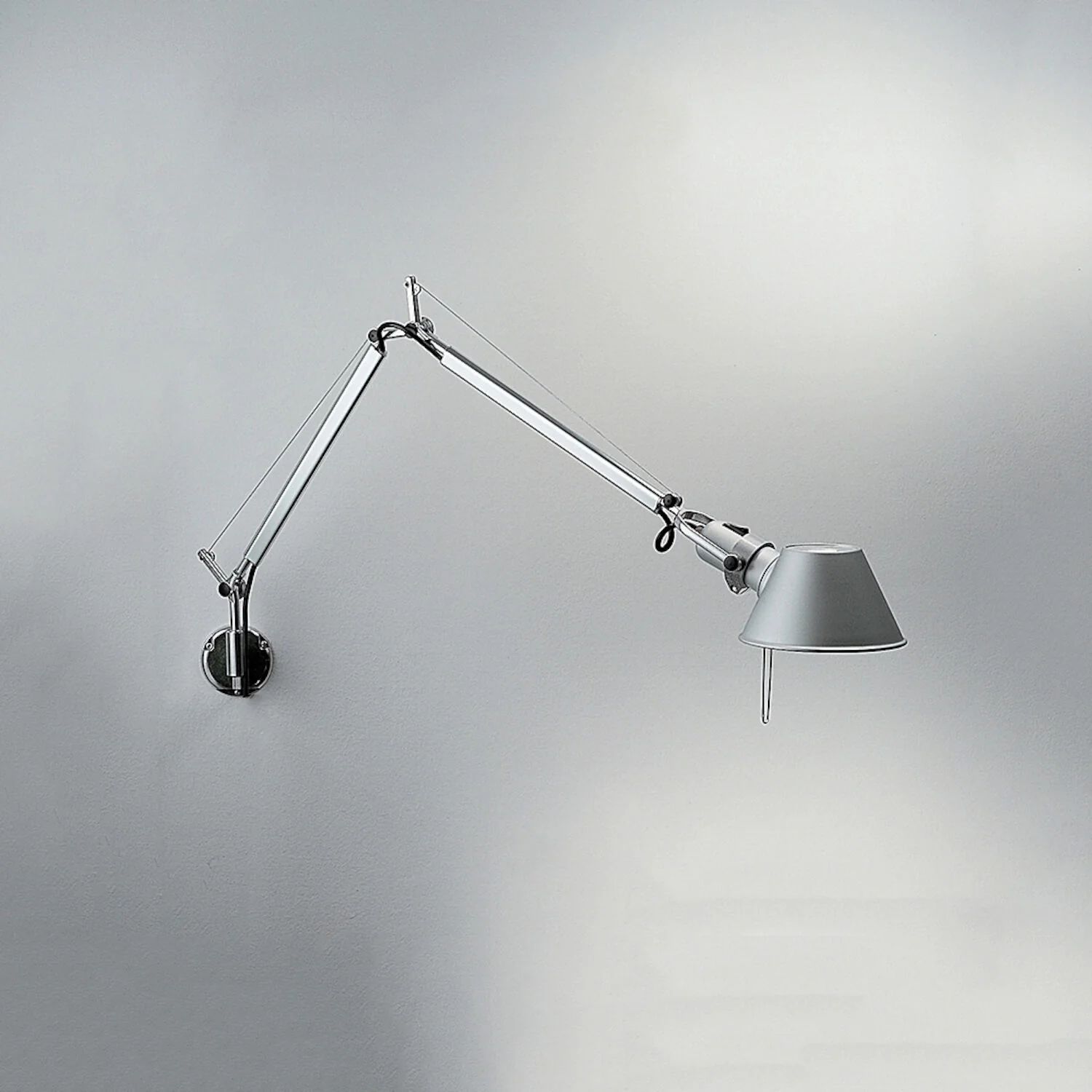 TOLOMEO MINI WALL LAMP WITH J BRACKET