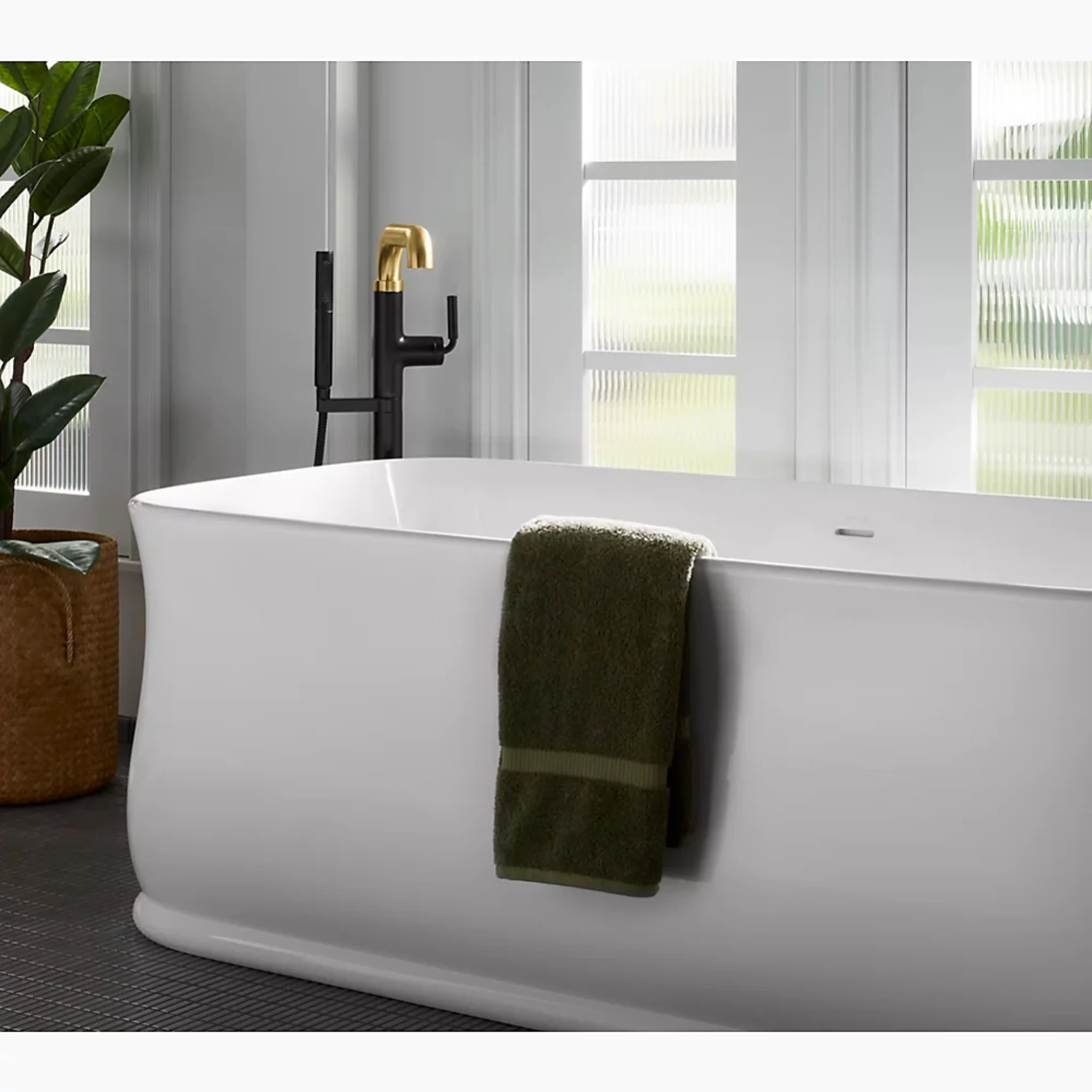 TONE FLOOR MOUNT BATH FILLER TRIM WITH HANDSHOWER - Image 17