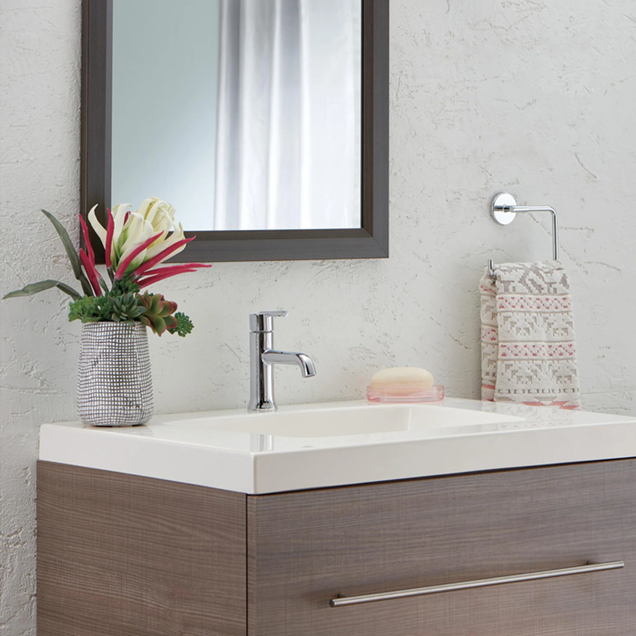 TRINSIC® TOWEL RING - Image 2